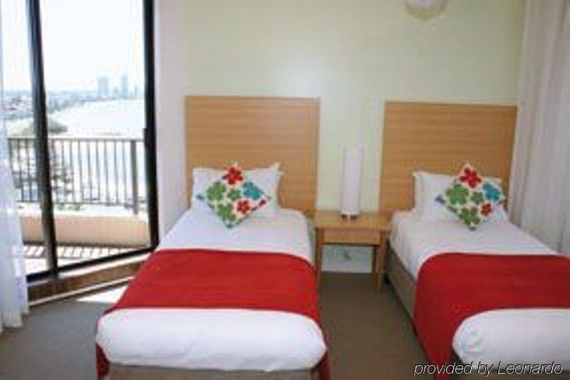 Sandy Point Beach Resort Gold Coast Exterior foto